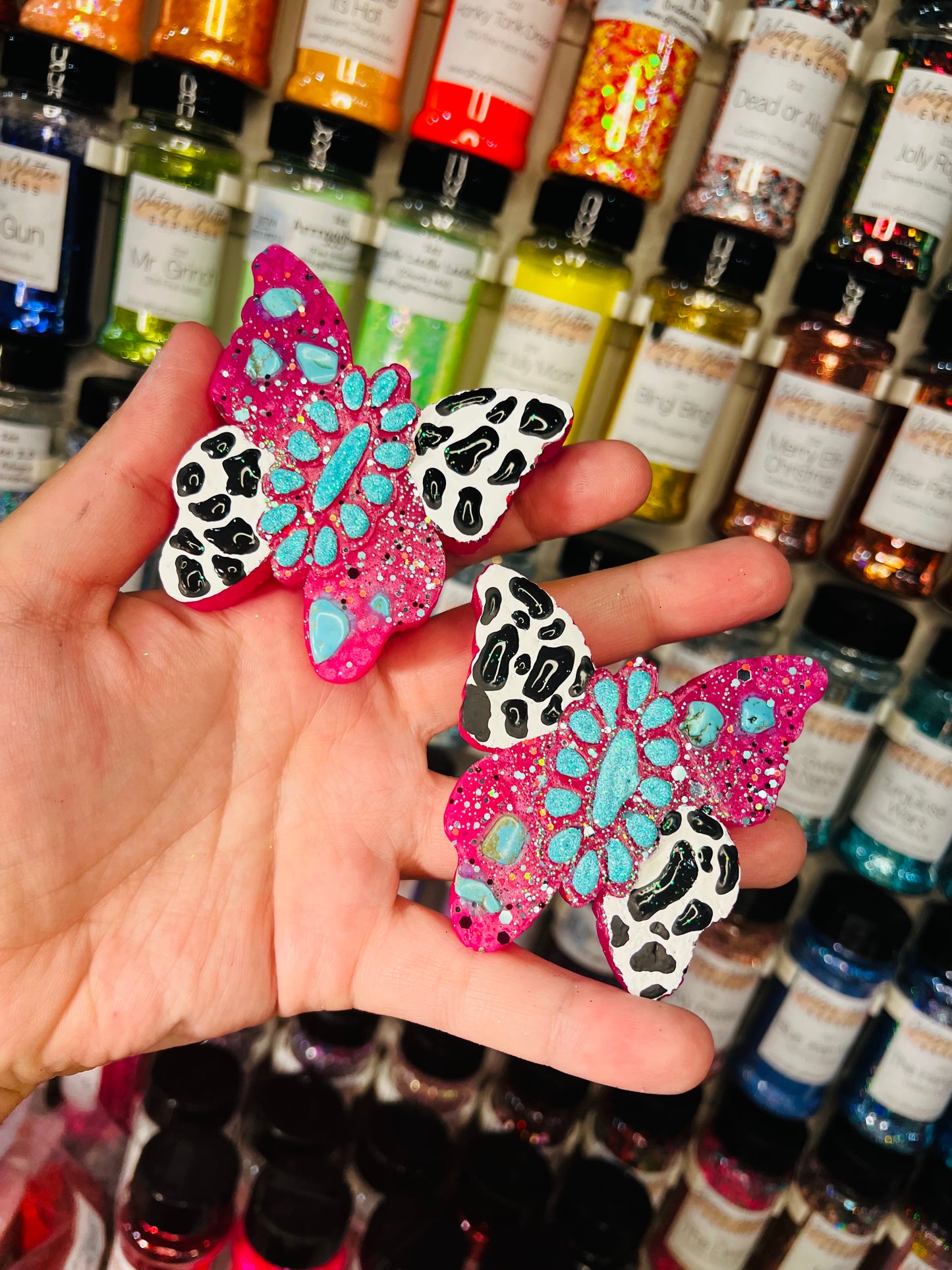 Western butterfly vent clips